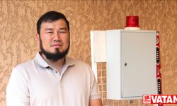 Kırgızistan'da iki mühendis, Türkiye'deki depremlerden etkilenerek uyarı cihazı geliştirdi