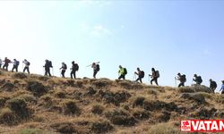Dağcıların 4 gün süren zorlu Ağrı Dağı tırmanışı adım adım görüntülendi
