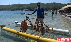 Hurda malzemeden yaptığı deniz bisikletiyle turizme hizmet ediyor