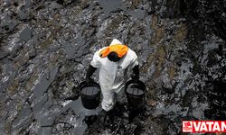 Tayland açıklarındaki petrol sızıntısının temizlenmesi için harekete geçildi