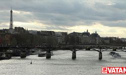 Paris'teki Sen Nehri'nde yapılması planlanan bir yüzme etkinliği daha kirlilik nedeniyle iptal edildi
