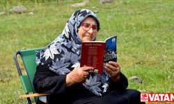 Kars'ta 70 yaşındaki Netice ninenin okuma tutkusu