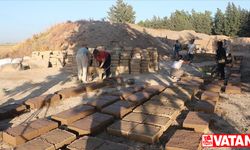 Hatay'da depremlerden etkilenen Aççana Höyük, geleneksel yöntemlerle onarılıyor