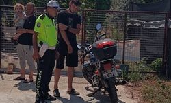 Fethiye'de yüzüstü yatan arkadaşının üzerinde motosiklet kullanan sürücüye para cezası uygulandı