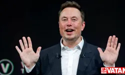 Elon Musk, Kırım'a Starlink ile erişimi engellediğini söylüyor