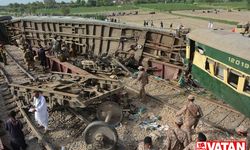 Pakistan'da 2 trenin çarpışması sonucu 20 kişi yaralandı