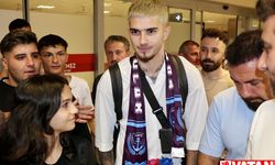 Trabzonspor'un kiraladığı Berat Özdemir, Trabzon'a geldi