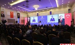 Bakan Tunç, Gaziantep'te "Deprem Bölgesi Değerlendirme Toplantısı"nda konuştu:
