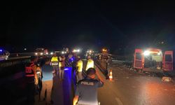 Bursa'da dinamit yüklü kamyonun devrilmesi sonucu İzmir güzergahı ulaşıma kapandı