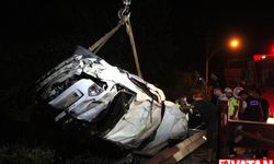 Antalya'da şarampole devrilen otomobildeki 2 kişi öldü