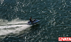 Cezayir sahil güvenliği, jet ski ile Cezayir sularına girdiği bildirilen iki tatilciyi öldürdü
