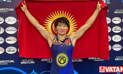 Kırgız kadın güreşçi Tınıbekova 3. kez dünya şampiyonu olarak ülke tarihe geçti