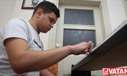 Hasta yatağında enstrümanlarla tanışan otizmli Yasin, eğitim almadan güzel sanatlar lisesini kazandı