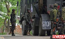 Hindistan'ın Cammu Keşmir bölgesindeki çatışmalarda 2 direnişçi ile 4 güvenlik görevlisi öldü