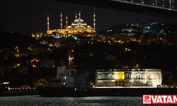 Ukrayna'dan gelen tahıl gemisi İstanbul Boğazı'ndan geçti
