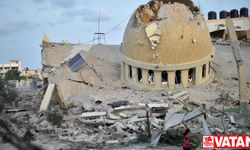 İsrail Gazze'deki El-Yermuk Camisi'ni vurdu
