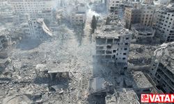İsrail savaş uçakları, Gazze kentindeki Rimal mahallesini enkaza çevirdi