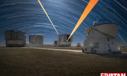 ESO'dan Paranal Gözlemevi'nde gökyüzü izleri
