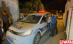 Adana'da otomobille polisten kaçmaya çalışan ehliyetsiz sürücü kovalamacayla yakalandı