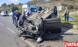 Sakarya'da hafif ticari araç ile otomobilin çarpıştığı kazada 7 kişi yaralandı