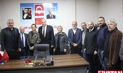 CHP genel başkanlığına adaylığını açıklayan Öymen, Artvin İl Başkanlığını ziyaret etti