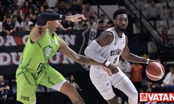 Basketbol: Beşiktaş Emlakjet, TOFAŞ'ı 69-54 mağlup etti