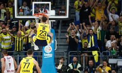 Fenerbahçe Beko, Emporio Armani Milan'ı 85- 82 mağlup etti