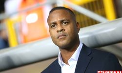 Adana Demirspor Teknik Direktörü Patrick Kluivert:  Ayaklarımızın yere basması gerekiyor