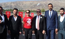 Ümit Özdağ, Cumhuriyetimizin 100. Yılını Erzincan’da kutladı