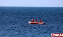 Güney Çin Denizi'nde teknelerine gemi çarpan 3 Filipinli balıkçı hayatını kaybetti