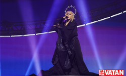 Madonna'nın 'Kutlama' turu: İkonik sahne kostümleri 