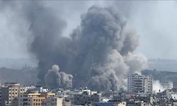 İsrail'in Gazze'deki Cebaliye mülteci kampına düzenlediği saldırıda onlarca kişi hayatını kaybetti