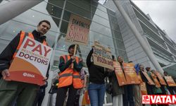 İngiltere’de uzman ve pratisyen hekimler, ikinci kez birlikte grev düzenliyor
