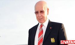 Manchester United'in efsane futbolcusu Bobby Charlton, 86 yaşında vefat etti