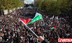 Paris'te toplanan göstericiler, İsrail-Filistin çatışmasının son bulmasını istedi