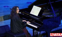 Portekizli şarkıcı Dulce Pontes, Başkent'te konser verdi