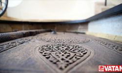 Kastamonu İbn-i Neccar Camisi, ibadete gelenleri 666 yıllık el işlemeli kapısıyla karşılıyor