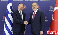 Yunanistan Dışişleri Bakanı Yerapetritis, mevkidaşı Fidan'la istişare sürecine girdiklerini belirtti