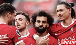 Liverpool, "Merseyside" derbisini Salah'ın golleriyle kazandı
