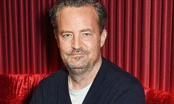 "Friends" dizisiyle tanınan oyuncu Matthew Perry hayatını kaybetti