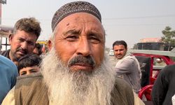 Pakistan'ı terk etmek zorunda kalan Afgan mülteciler hiçbir şeyleri olmadığını söylüyor