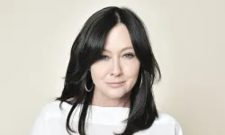 Shannen Doherty, kanserinin şimdi kemiklerine yayıldığını açıklıyor