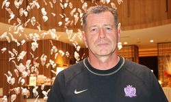 Michael Skibbe, teknik direktörlük yaptığı Hiroshima'da "Galatasaray stili" uyguluyor