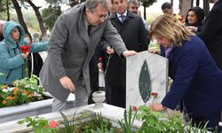 Şehit öğretmen Neşe Alten ve babası mezarları başında anıldı