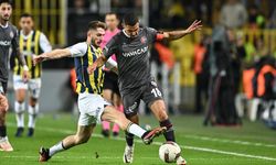 İlk yarı sonucu: Fenerbahçe 0 - Fatih Karagümrük 1