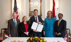 Hollanda ve İzlanda, Artemis Anlaşmalarına imza attı: Ay keşfi kulübü büyüyor