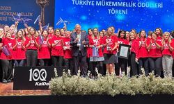 Cumhuriyet’in 100. yılında Türkiye’nin Yaratıcı Lezzet Ortağı Aromsa’ya Türkiye Mükemmelik Büyük Ödülü