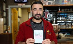 Trabzonsporlu futbolcuların bıraktığı not kafeterya işletmecisini duygulandırdı