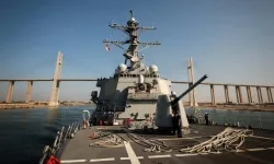 ABD savaş gemisi, Kızıldeniz'de Husilerin kontrolündeki Yemen'den atılan insansız hava araçlarını düşürdü