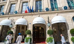 Paris Ritz: Kaybolan 750 bin €'luk yüzük otel elektrikli süpürgesinde bulundu